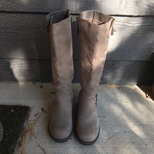 Kennth Cole Reaction, Tough Bet | Women’s Size 6.5